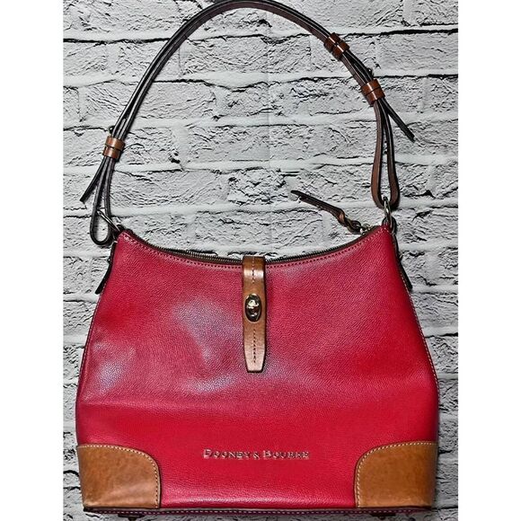 VINTAGE DOONEY AND BOURKE CLAREMONT RED LEATHER SHOULDER  BAG - Picture 1 of 10